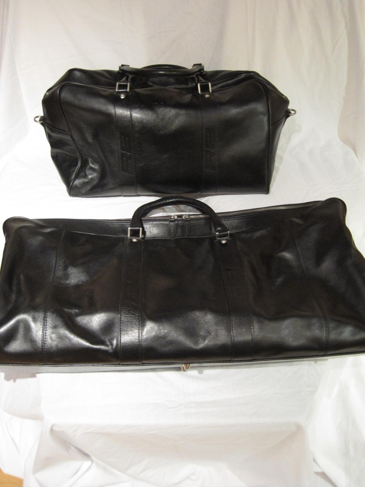 R8 Spyder leather luggage