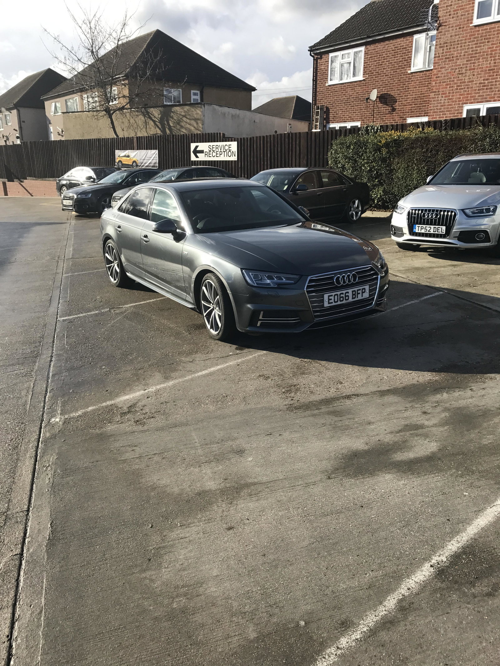Audi A4 2.0 Tfsi auto 2016 s line vs Audi A4 2.0 Tfsi Manuel 2007 s line