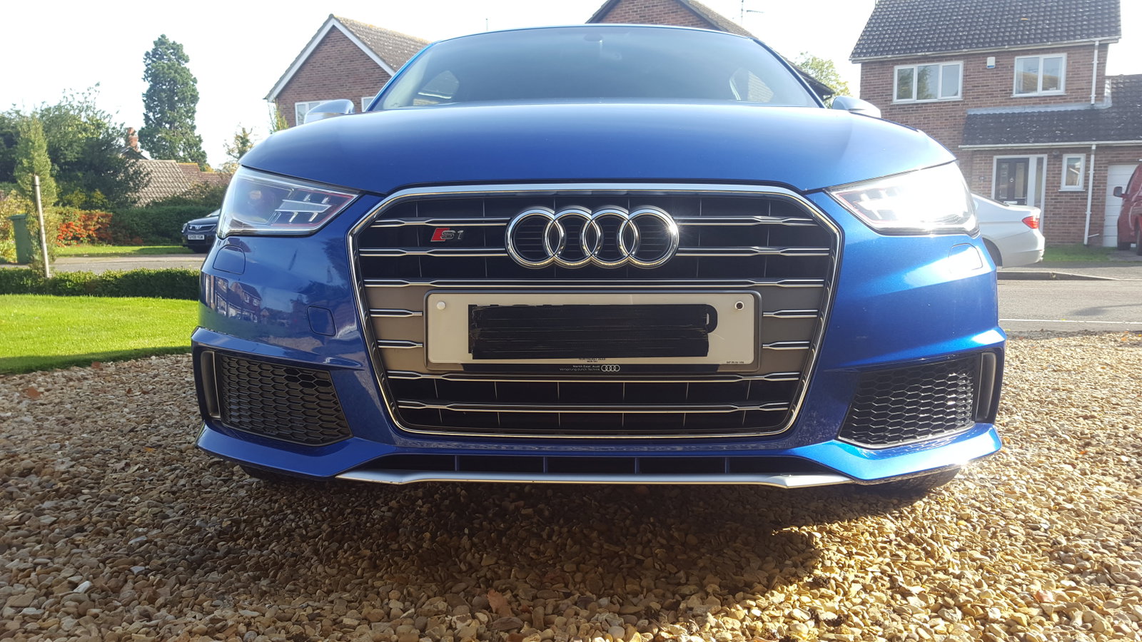 2015 (15) S1 for sale, 15k miles, 3yrs free servicing
