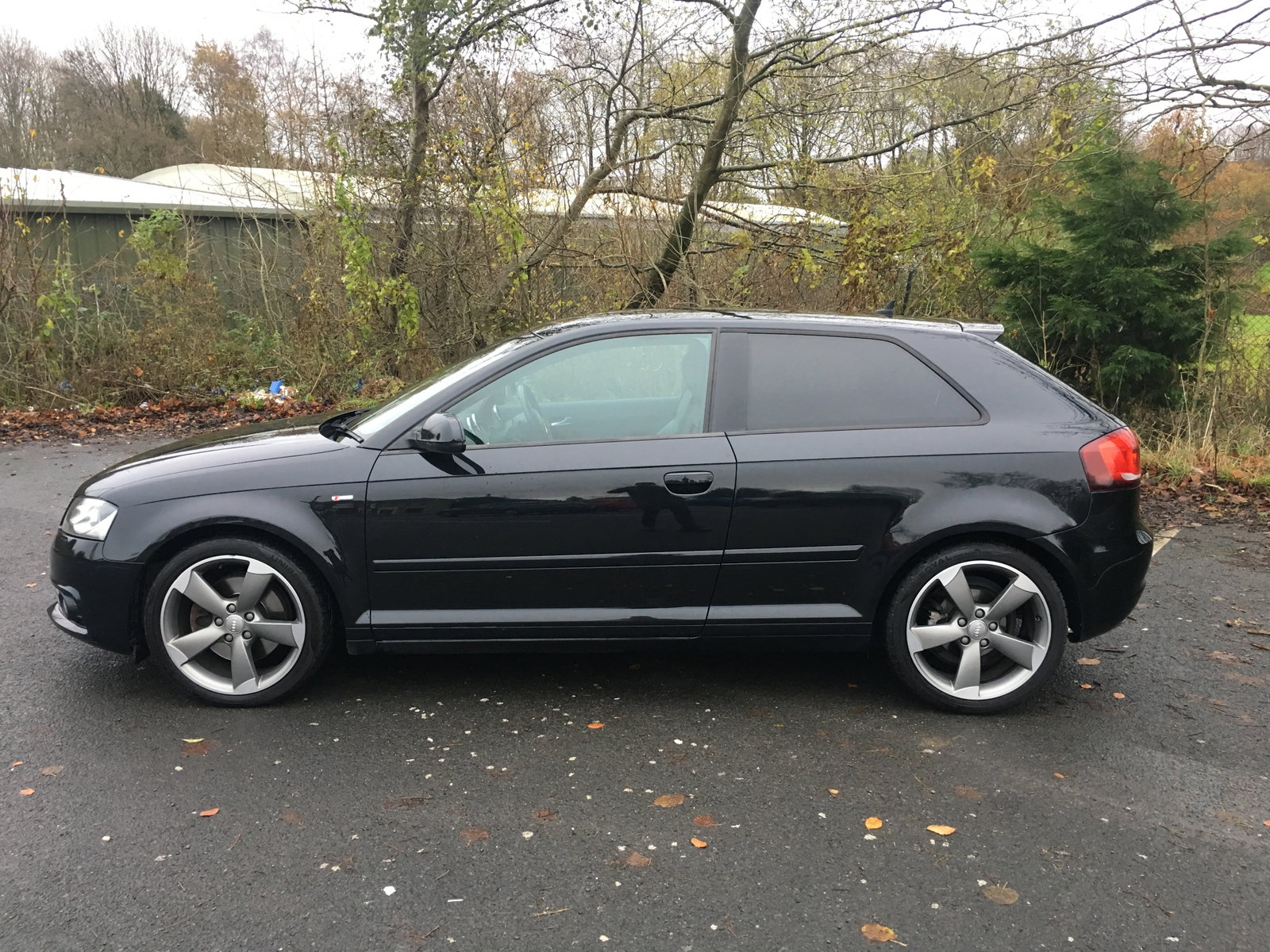 A3 2.0 TDI 170 S-Tronic Black Edition (2011)