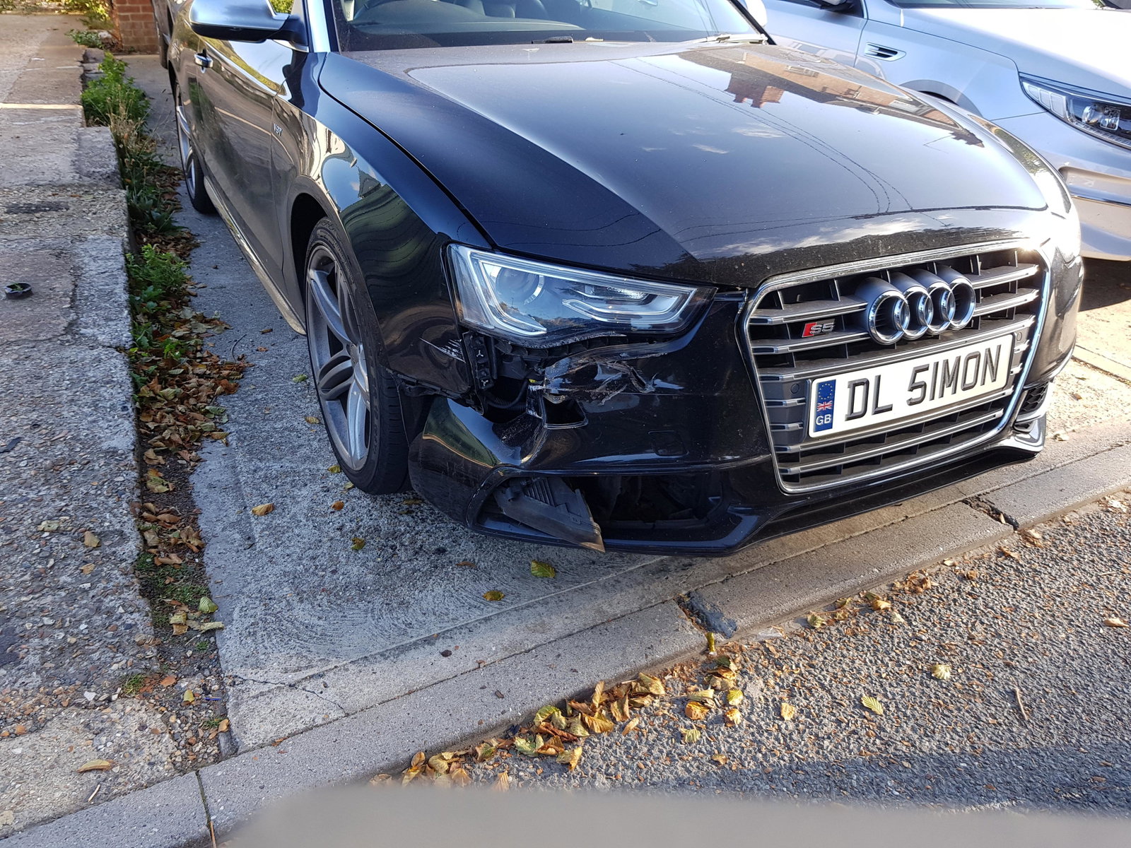 2012 S5 headlight  replacement UK