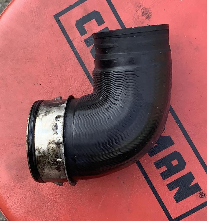 1657274238_Hoses5.thumb.jpg.ecaa41d2e2dc4dda4c0ba228cd1cbe8d.jpg