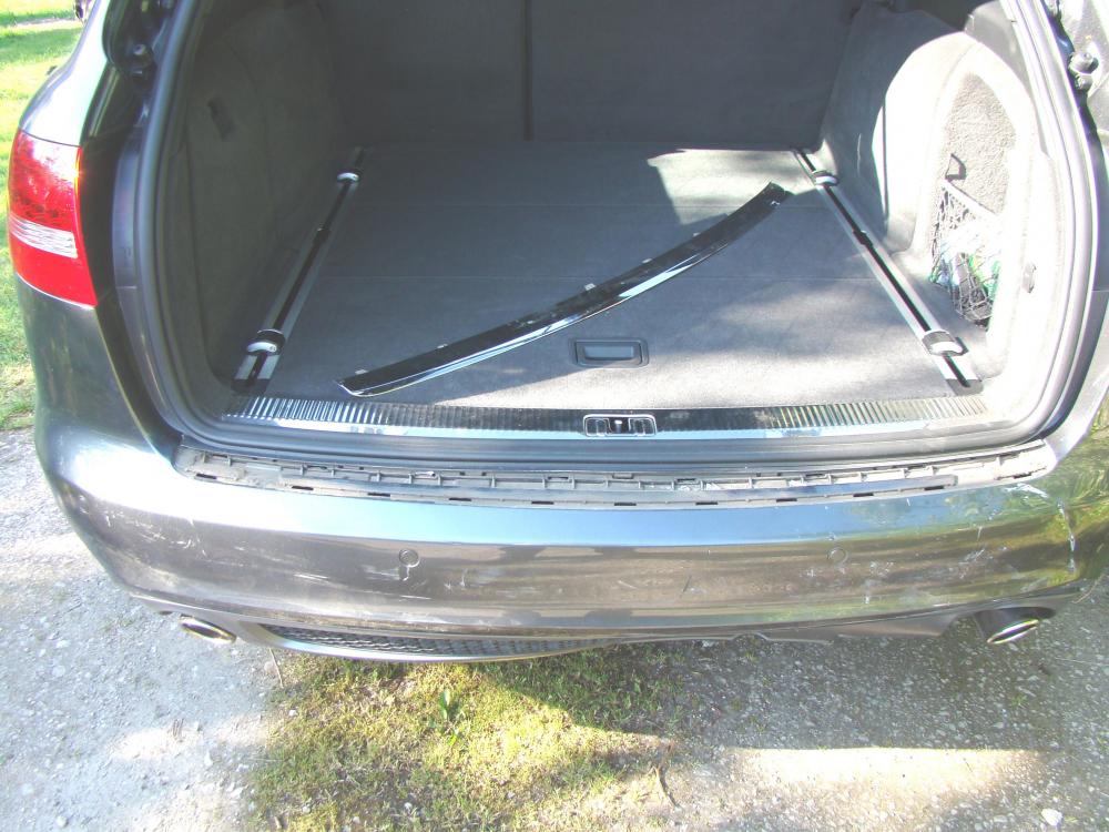 BK09 UPC CRASH 008.JPG