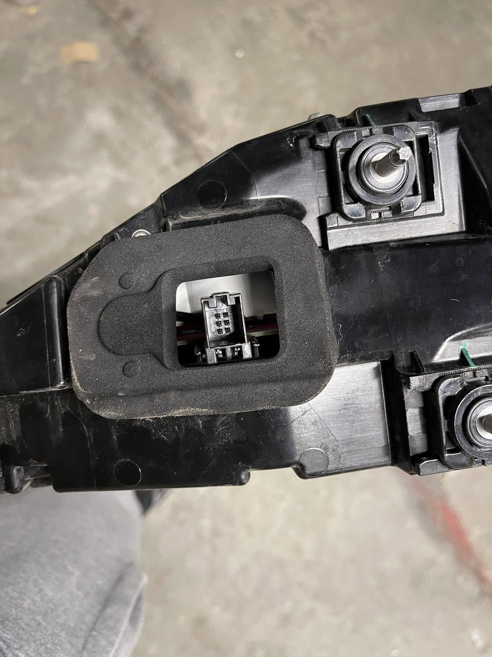 Retrofit the new Oled tail lights