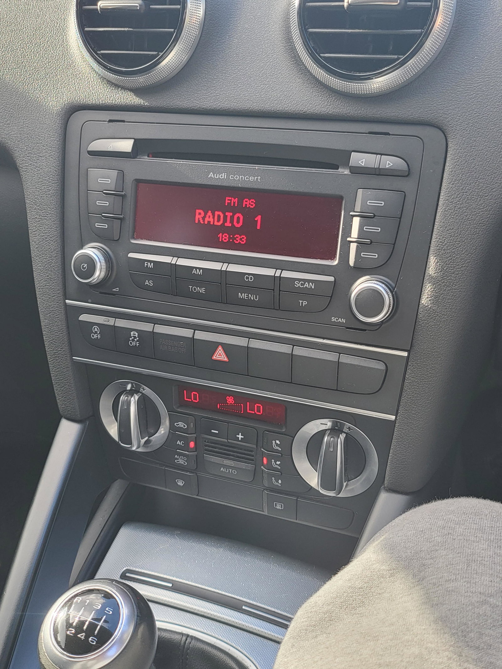 Audi a3 8p navigation install