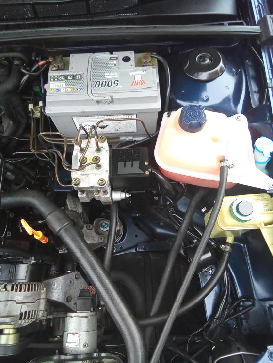 4 - b43lbwB.jpg