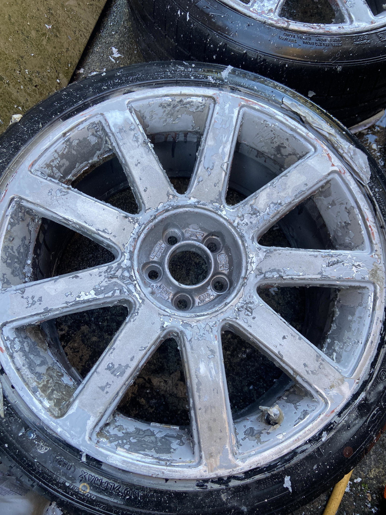 trying to strip some 18” alloys but having trouble