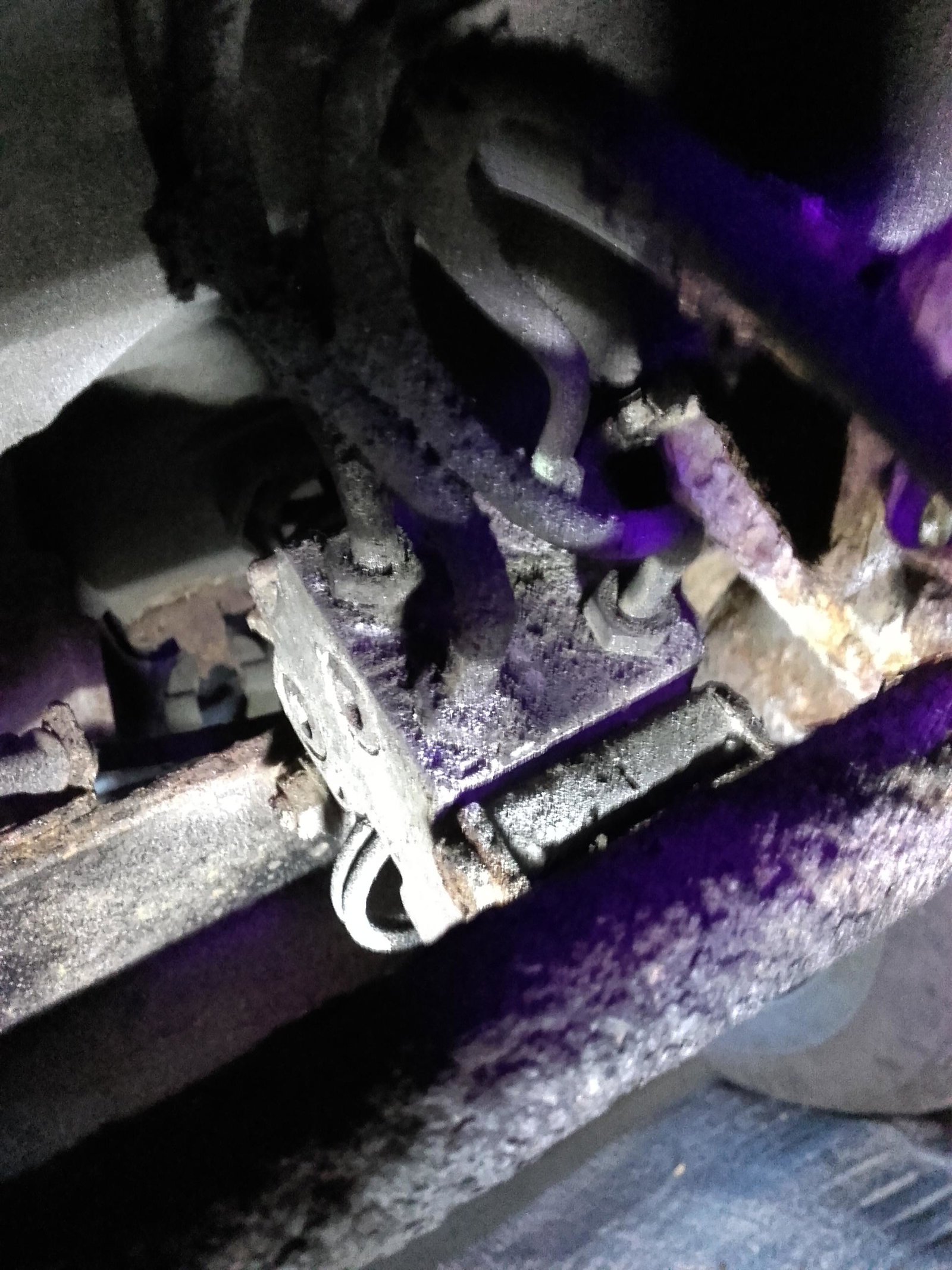 Audi 80 brake line confusion please help