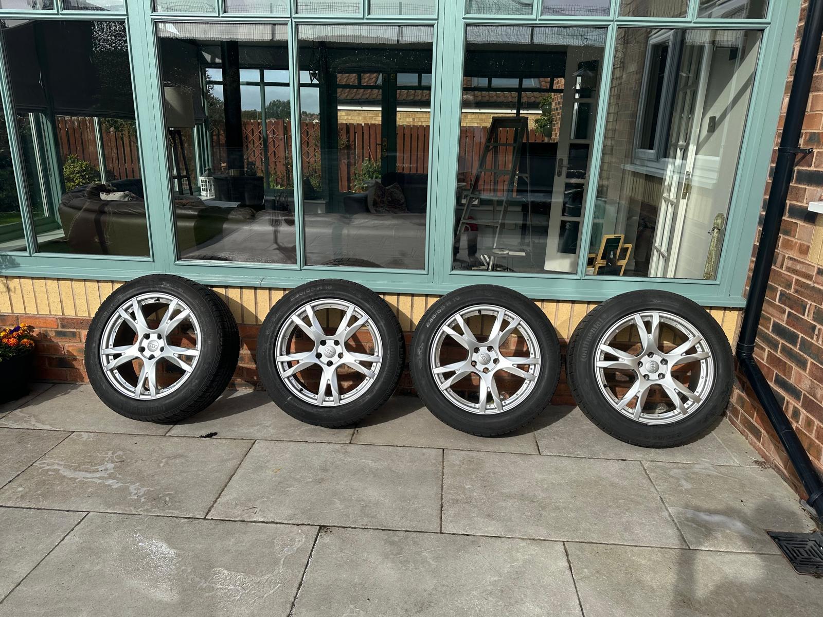 Audi SQ5 OEM 19"Alloy wheels & Winter Tyres